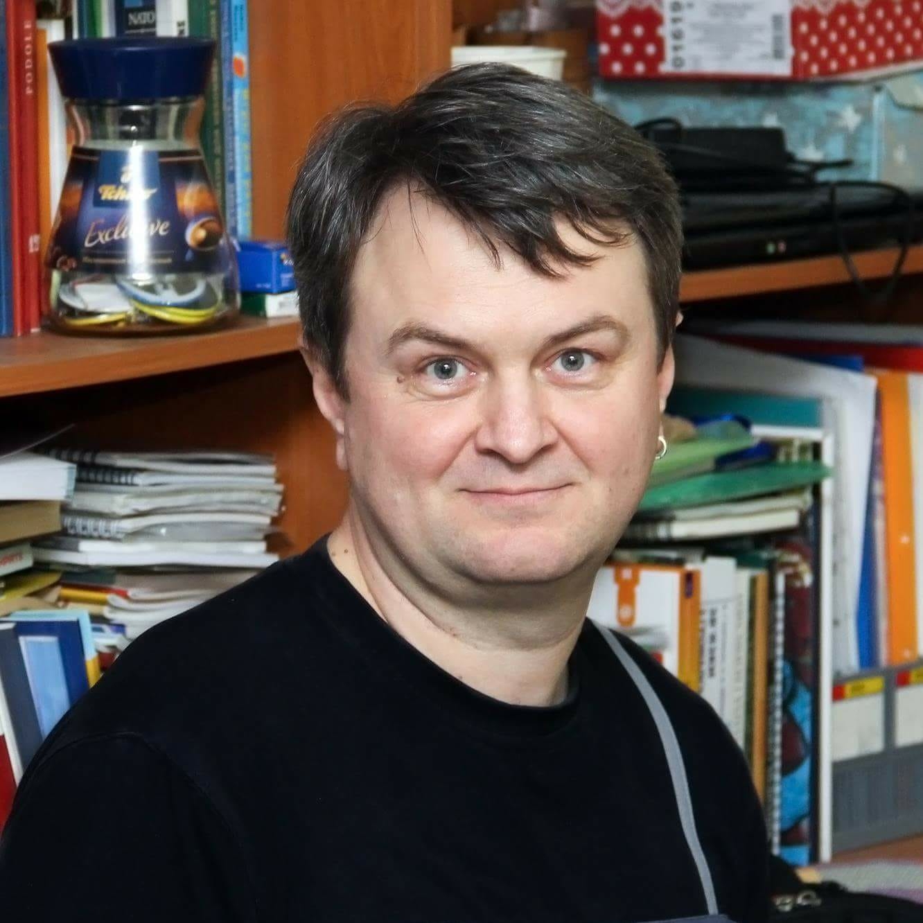 Олег Овчаренко